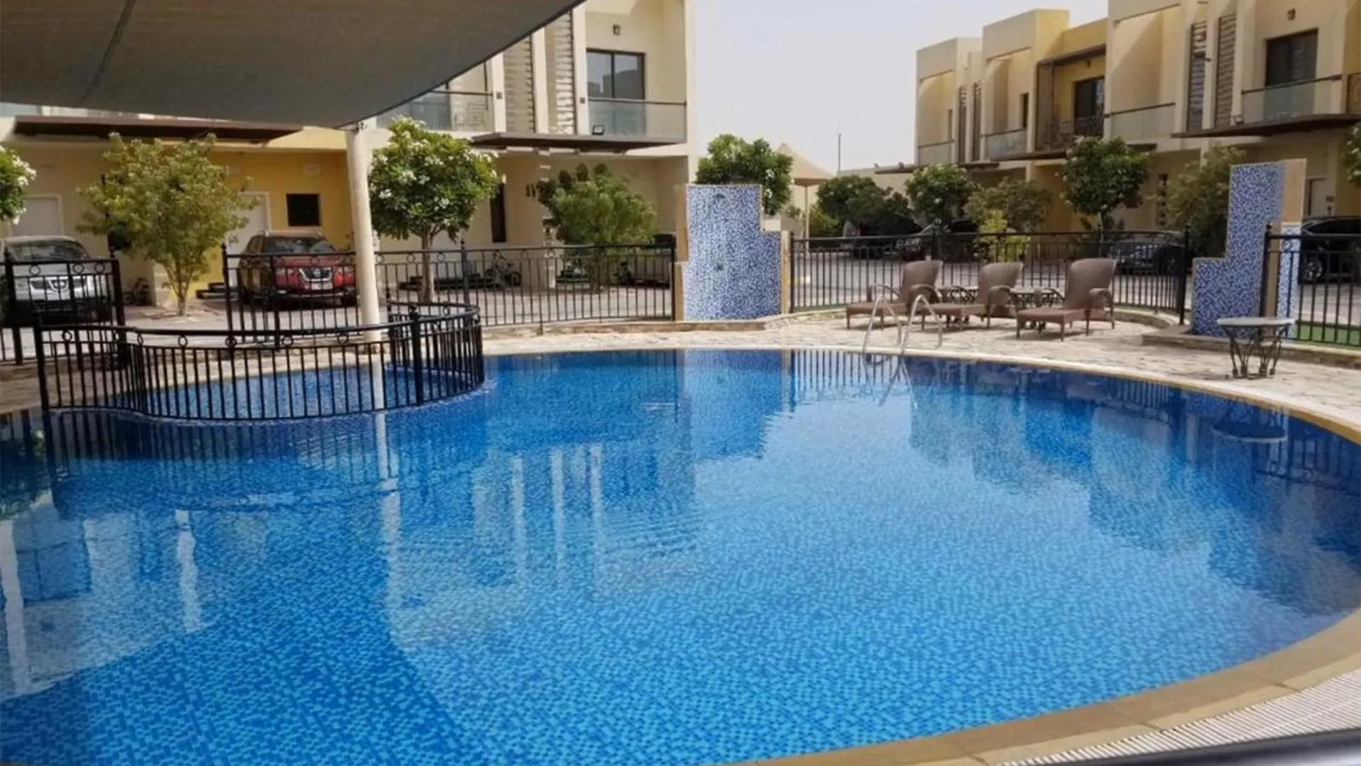 Room In Studio - Private Roombalcony In A Villa Dubai Guest house